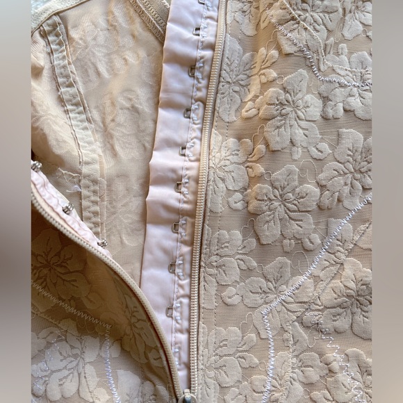 Wocoal Bustier/Corset - Picture 2 of 11